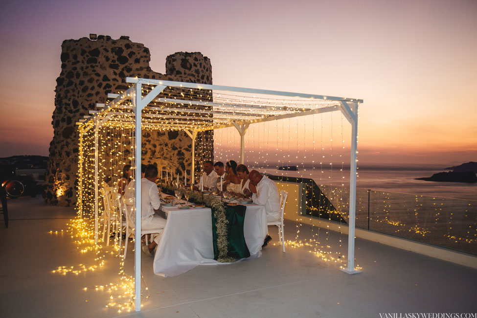 pampas-el-viento-santorini-elopement-wedding-intimate-ceremony-reception